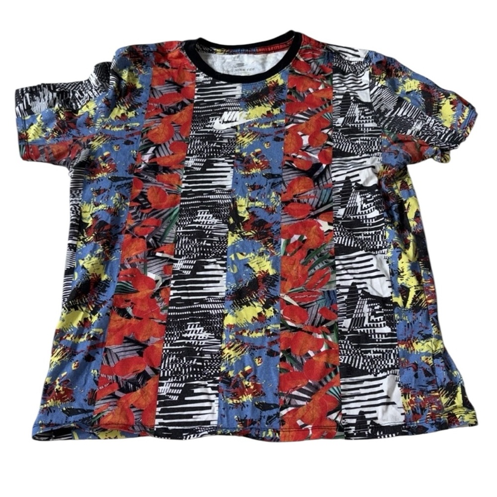 Nike Sportswear Miami Wynwood Print T-Shirt Size Medium